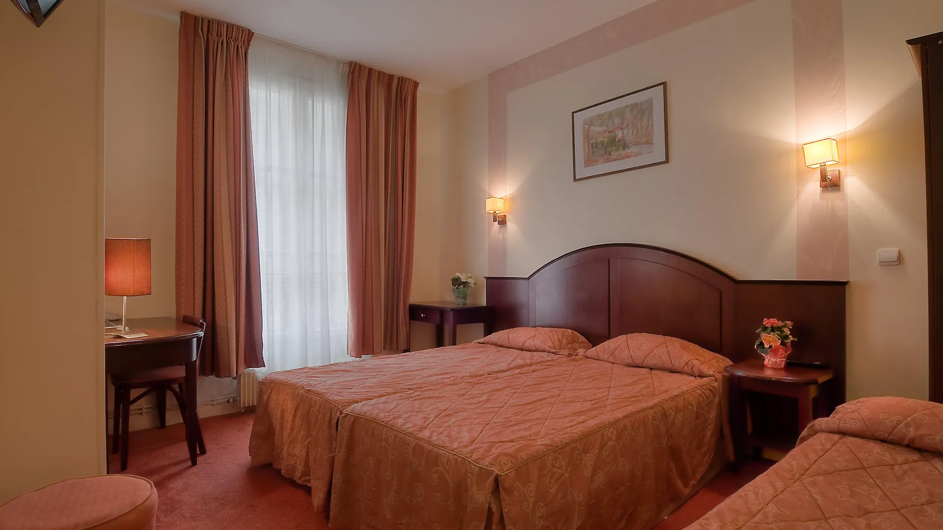 Hotel Le Faubourg Opera Paris