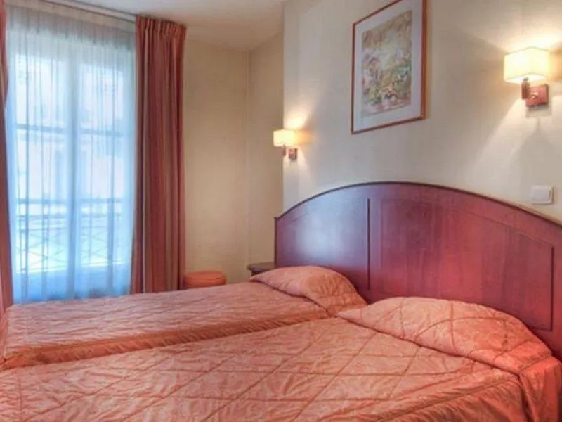Hotel Le Faubourg Opera Paris